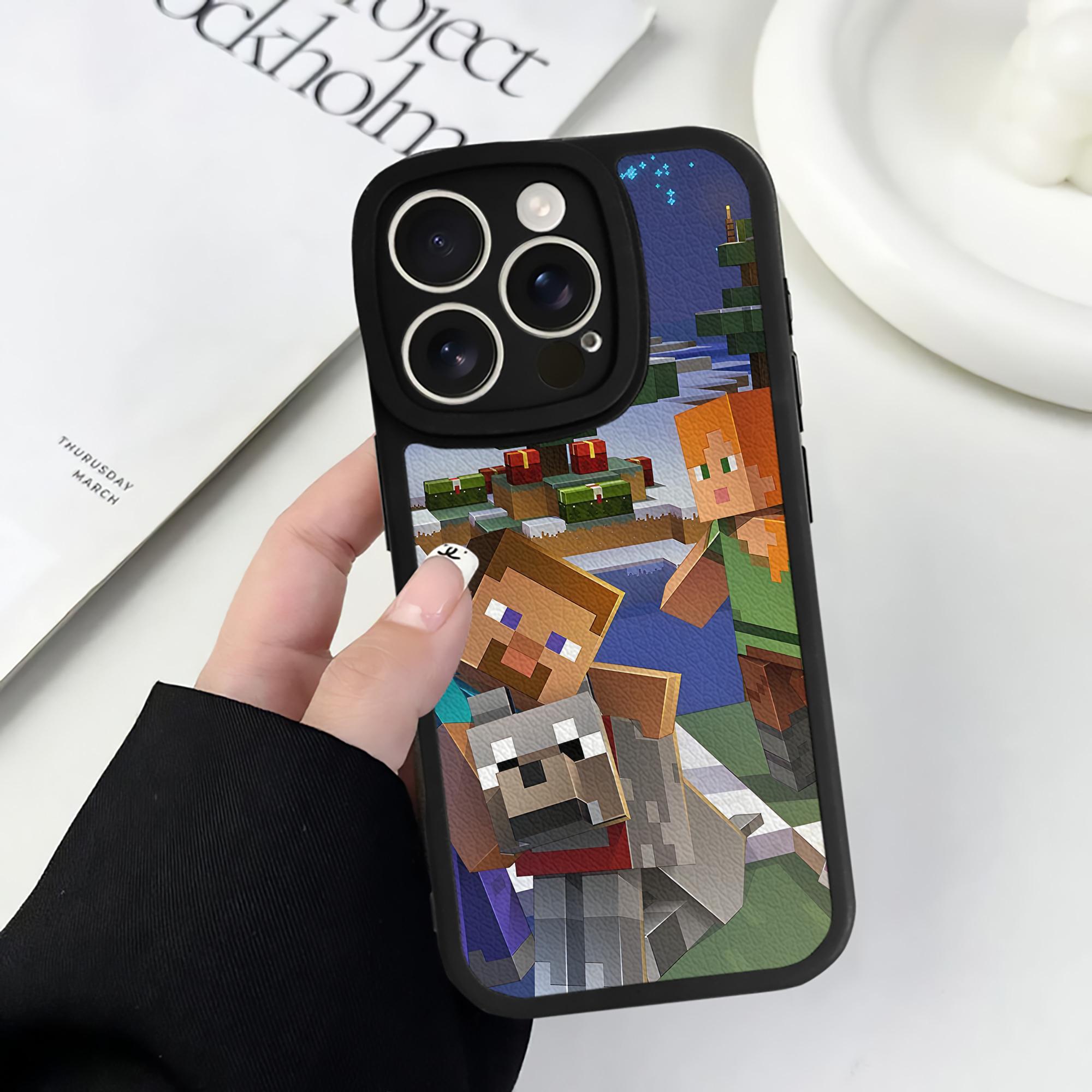 （画像用） マインクラフト ブロックの世界 Minecraft MC Block world 【iPhone 16シリーズ対応】シリコンスマホケース（レザー調） 材質：シリコン